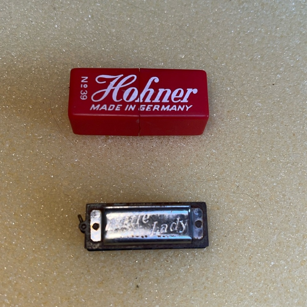 🎶✨ Vintage Mini NO. 39 Little Lady HOHNER HARMONICA  1 1/2"  In Red Box✨🎶